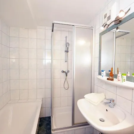 Modern In Saalbach-hinterglemm With Sauna Appartamento Viehhofen