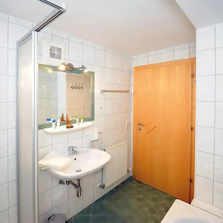 Modern In Saalbach-hinterglemm With Sauna Viehhofen