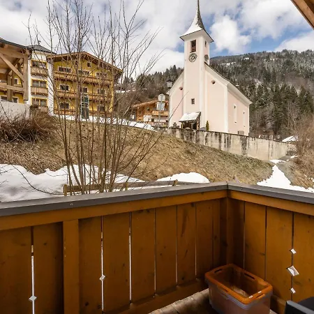 Modern In Saalbach-hinterglemm With Sauna *